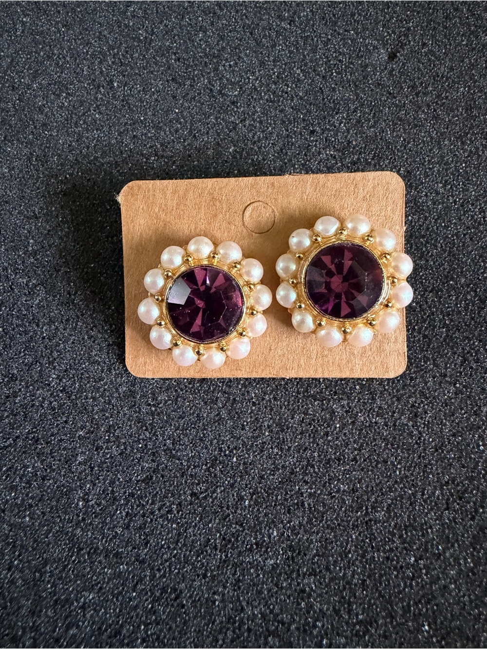 Vintage Richelieu clip-on earrings